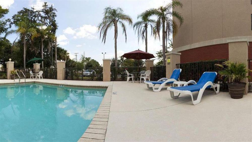 Holiday Inn Express Hotel & Suites Bartow By Ihg Bagian luar foto