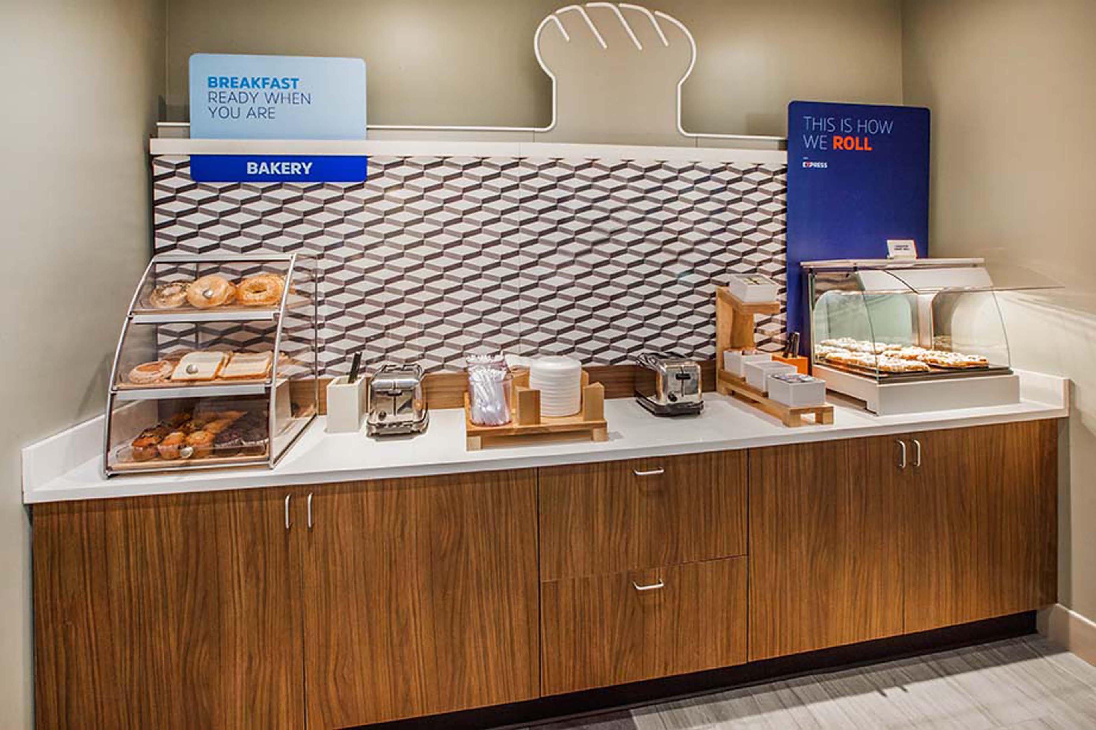 Holiday Inn Express Hotel & Suites Bartow By Ihg Bagian luar foto