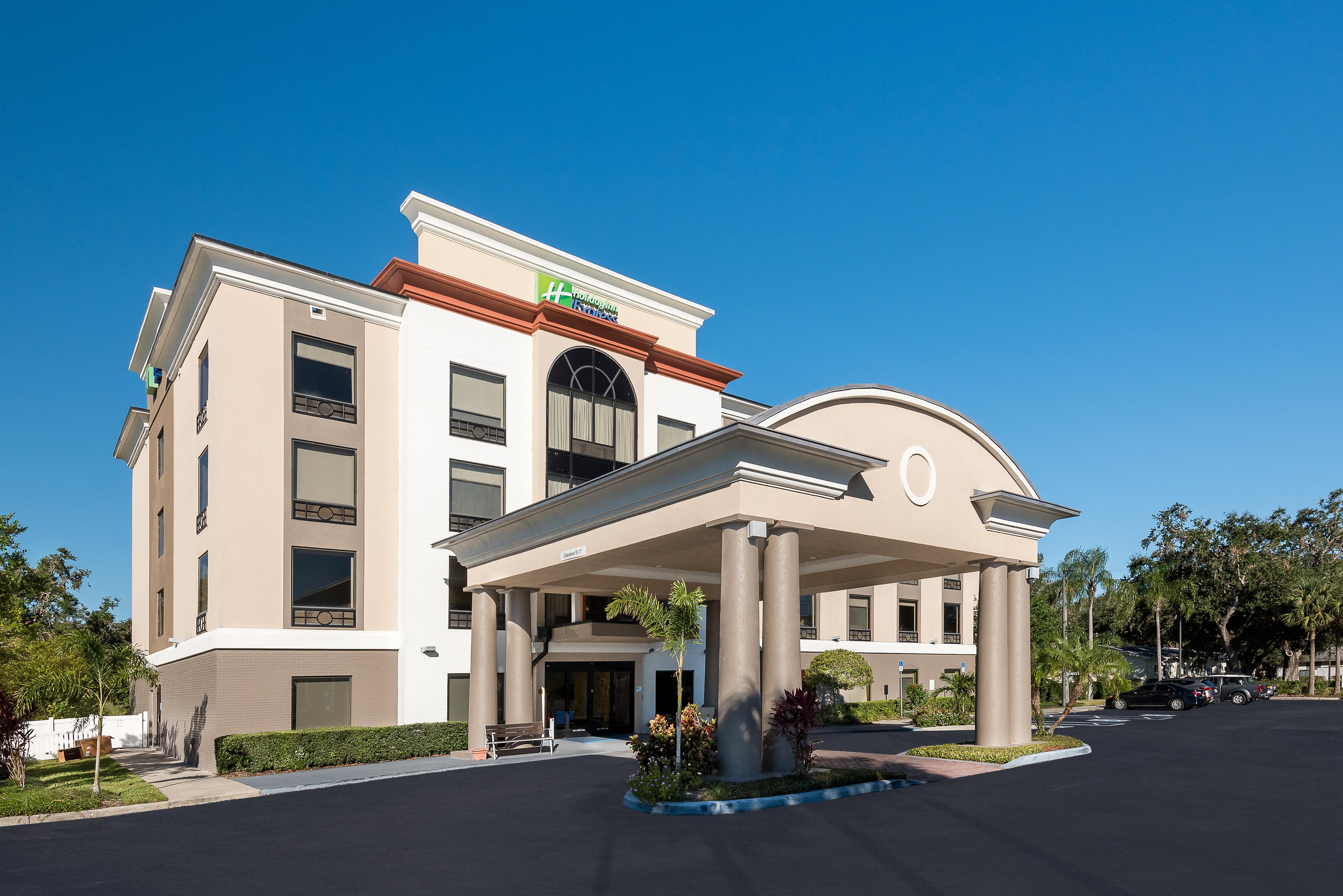 Holiday Inn Express Hotel & Suites Bartow By Ihg Bagian luar foto