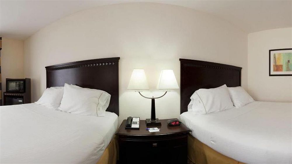 Holiday Inn Express Hotel & Suites Bartow By Ihg Bagian luar foto