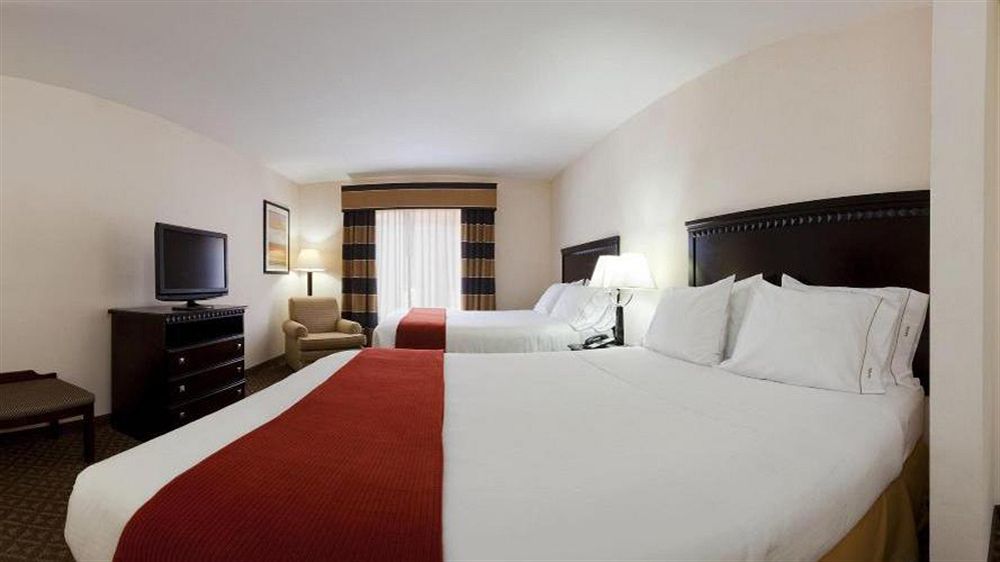 Holiday Inn Express Hotel & Suites Bartow By Ihg Bagian luar foto