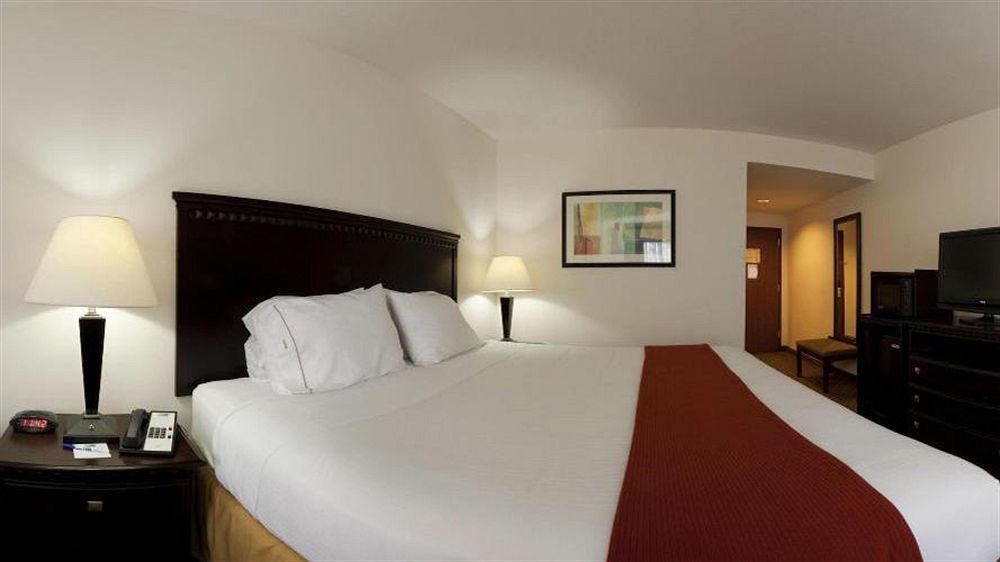 Holiday Inn Express Hotel & Suites Bartow By Ihg Bagian luar foto