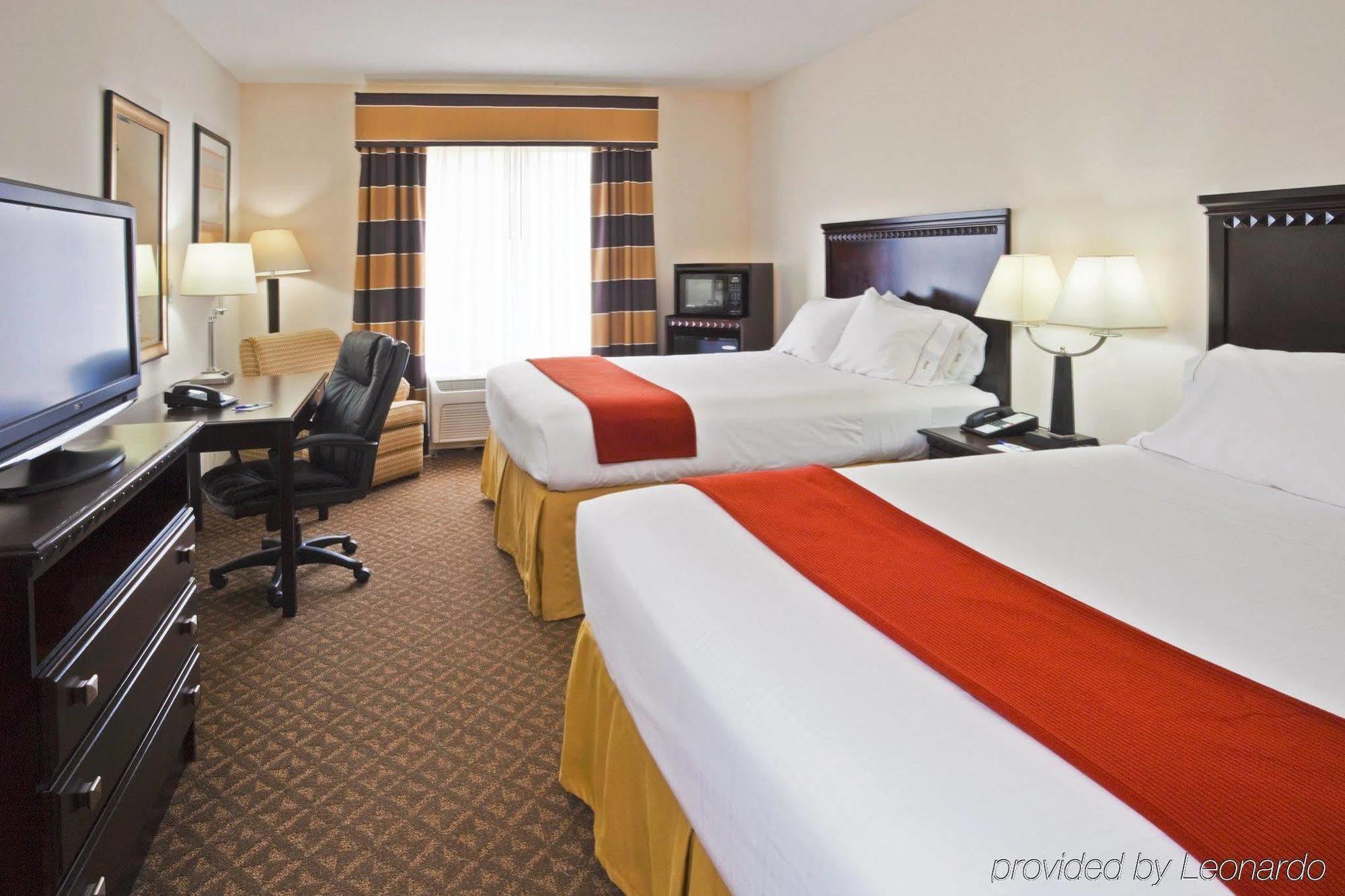 Holiday Inn Express Hotel & Suites Bartow By Ihg Bagian luar foto