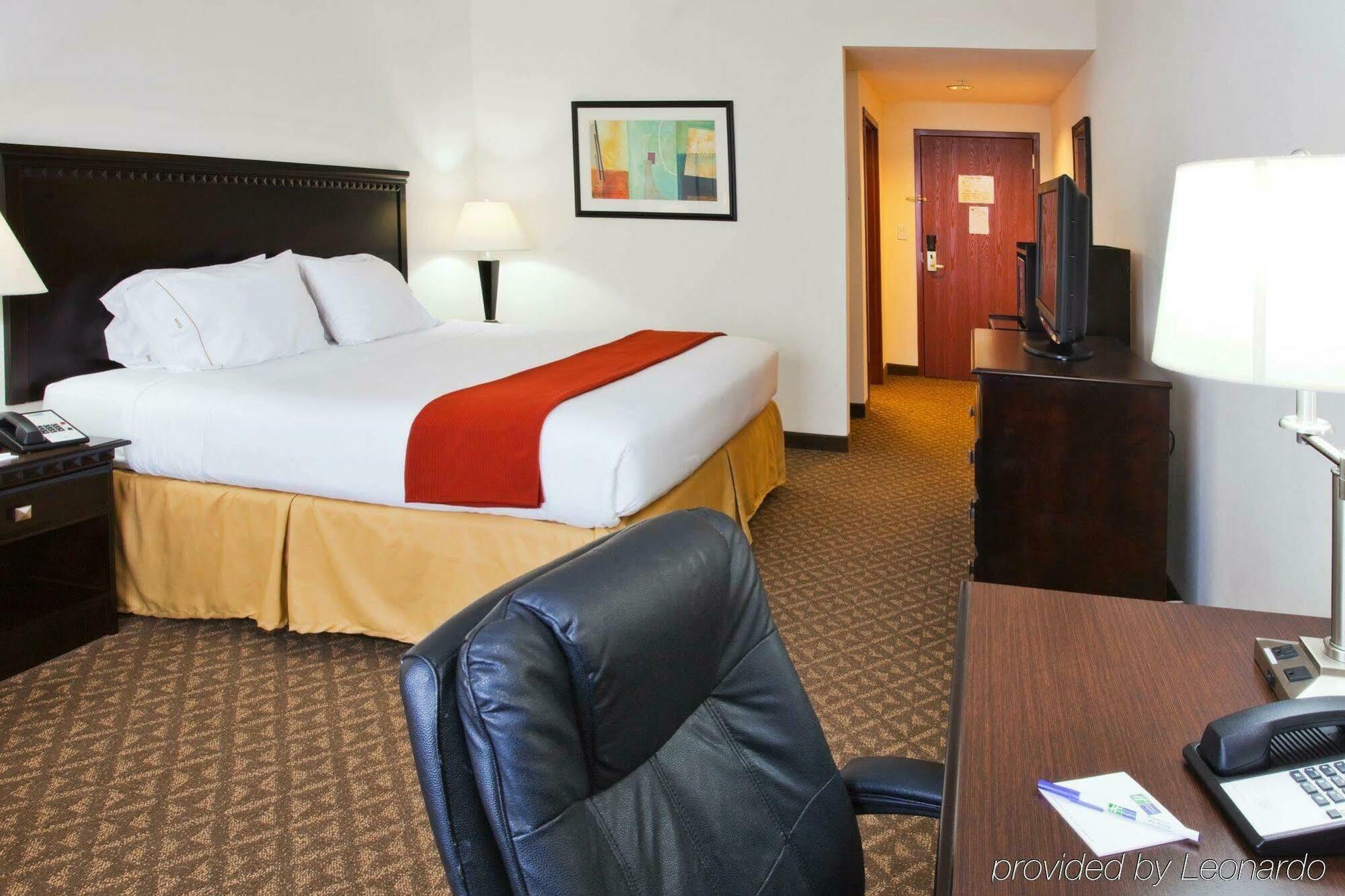 Holiday Inn Express Hotel & Suites Bartow By Ihg Bagian luar foto