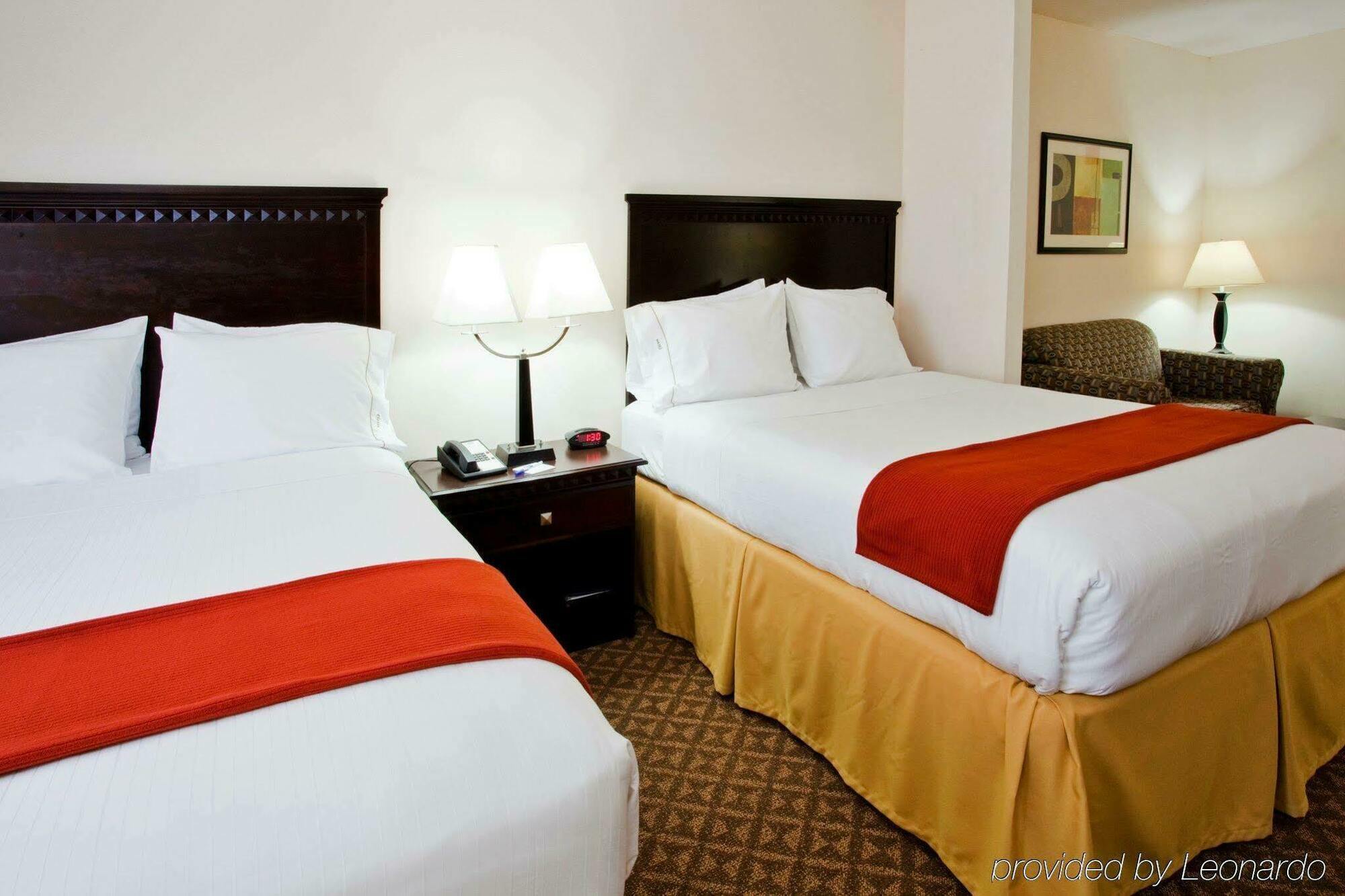 Holiday Inn Express Hotel & Suites Bartow By Ihg Bagian luar foto