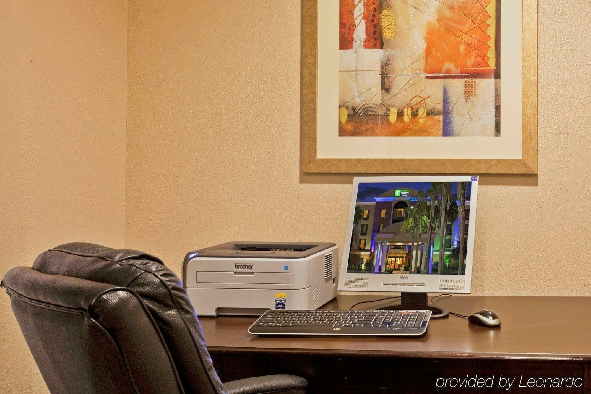 Holiday Inn Express Hotel & Suites Bartow By Ihg Bagian luar foto